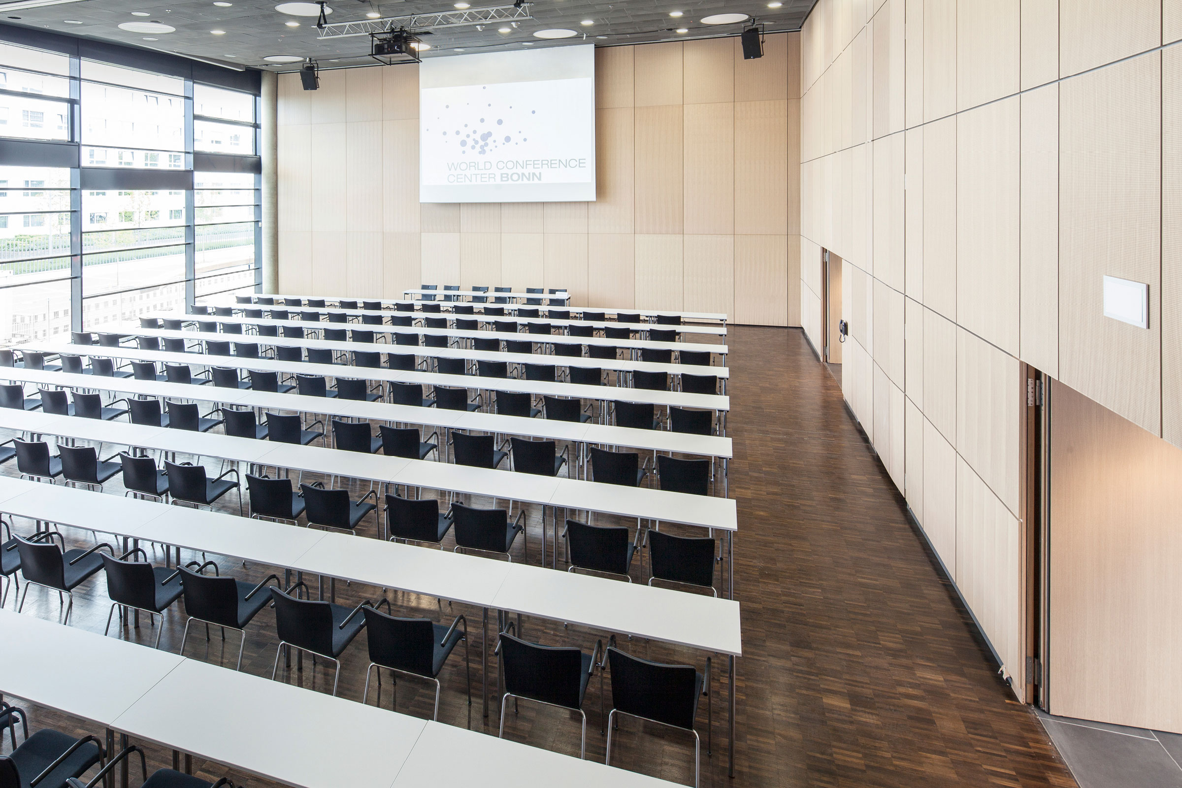 World_Conference_Center_Bonn_1